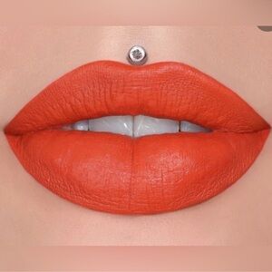 Pain Is Pleasure (Bright Orange) – NWT
🧡 Jeffree Star Velour Liquid Lipstick
